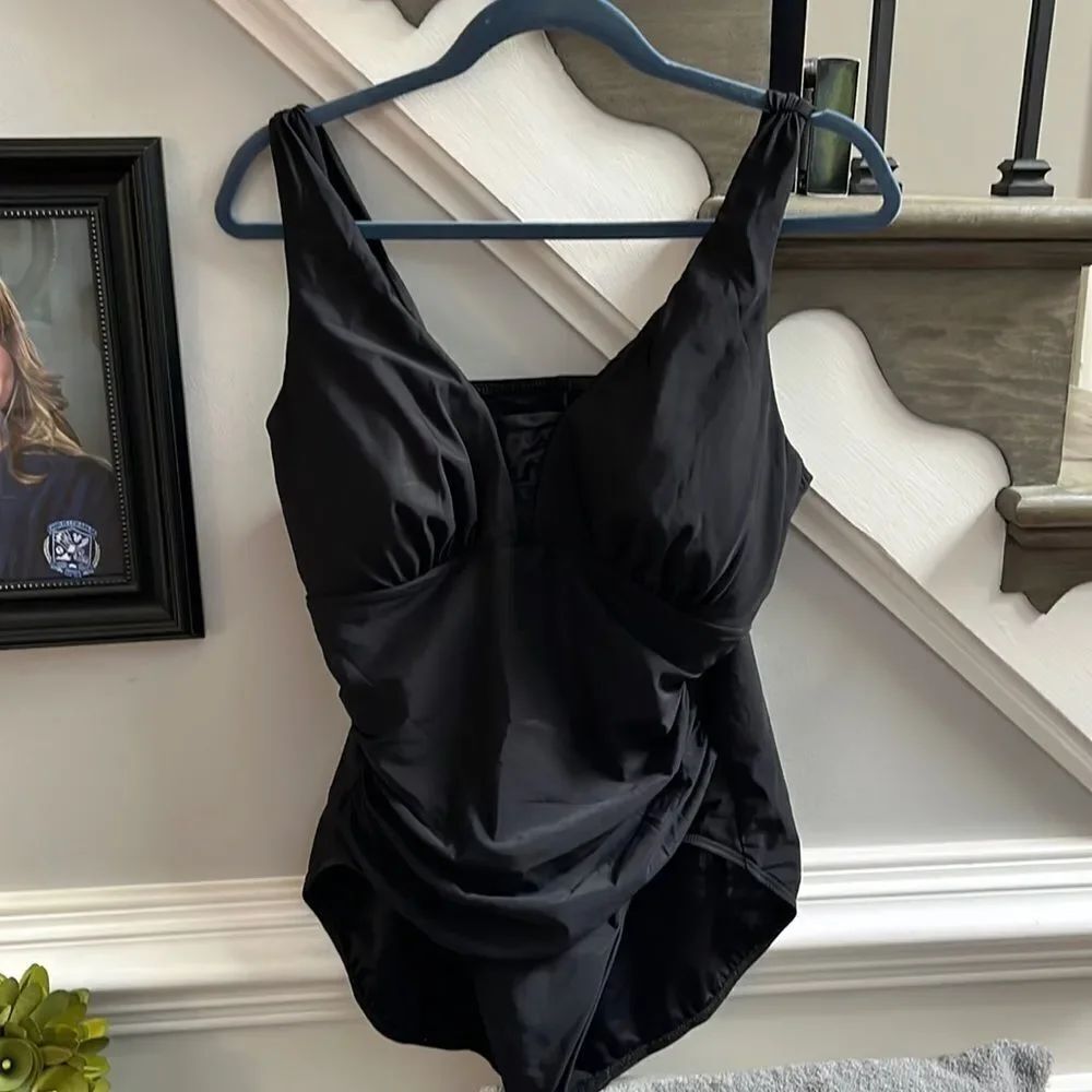 Lands End Black One Piece Swimsuit sz 18 EUC